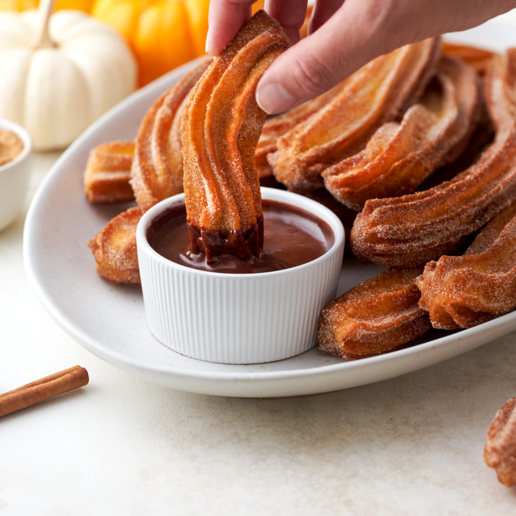 churros with chocolate
